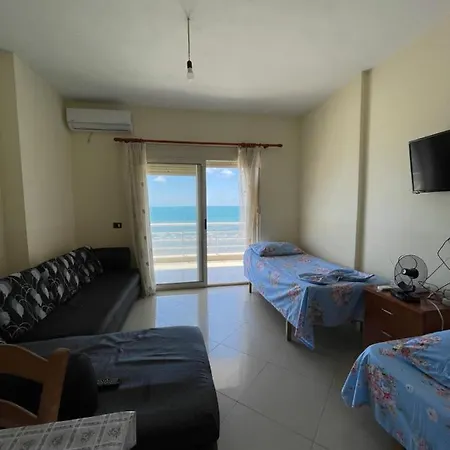 Seaview Right At The Apartment *