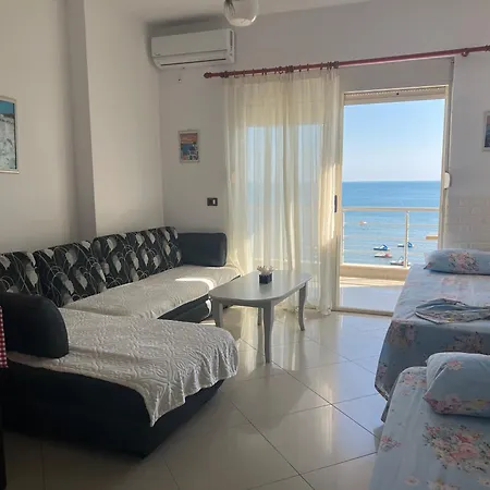 Seaview Right At The *